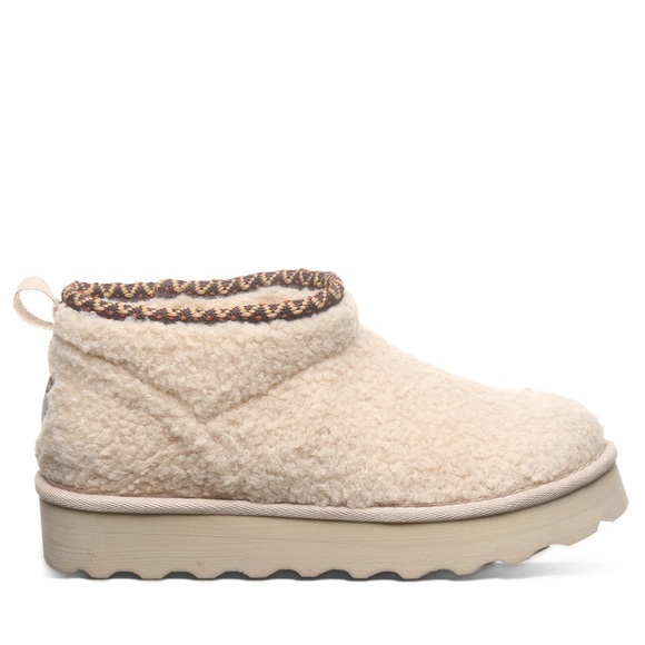 Bearpaw Daphne Boots - Picture 2 of 8